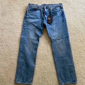 Levi’s 502 Regular Taper jeans